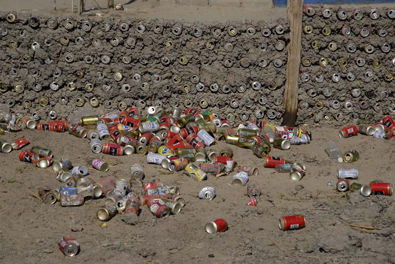 1640_Botswana_Xakanaxa_Recyclage
