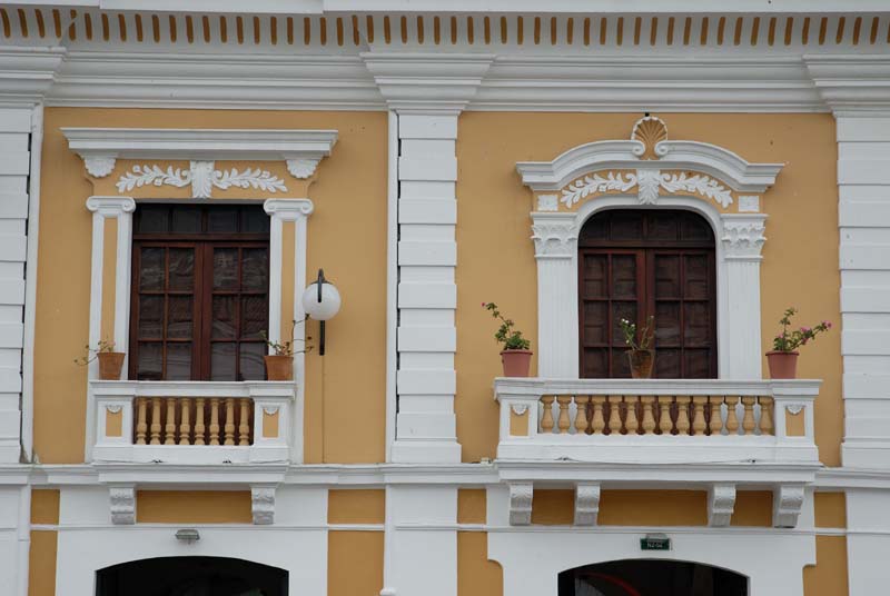 04_4628_QUITO